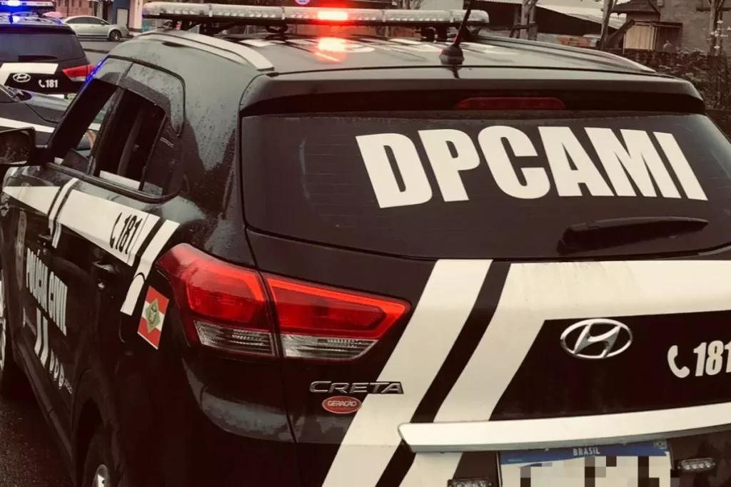 Jovem de 14 anos é apreendido em SC por violência contra colegas e ameaças a professores 1 Jovem de 14 anos e apreendido em SC por violencia contra colegas e ameacas a professores