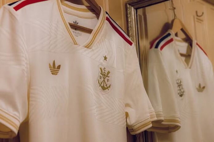 Flamengo lança novo terceiro uniforme para a temporada 2025 com homenagens às suas raízes náuticas