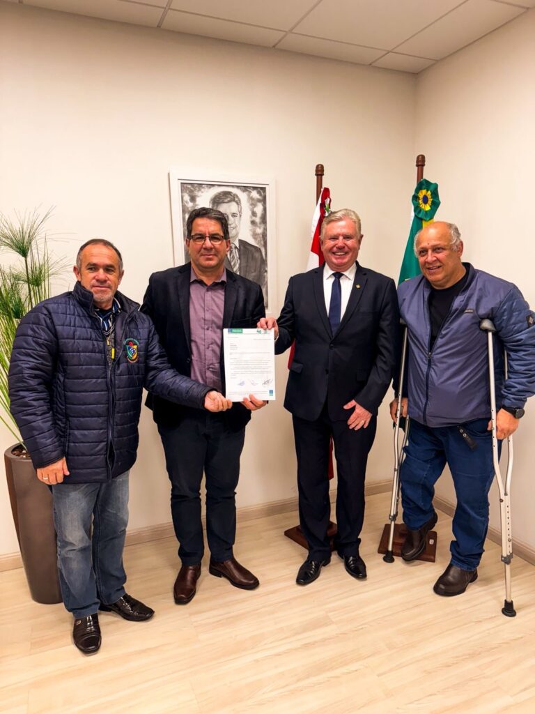 Leonir busca recursos em Florianópolis acompanhando de lideranças 1 3c0590fd e165 4255 a71b abc9d5d2596e