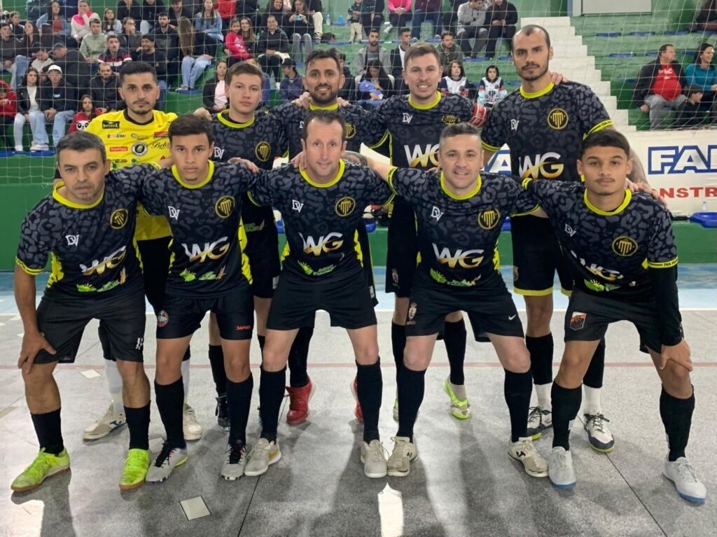 Iva Futsal e Pinheiros decidem o municipal de futsal nesta sexta-feira 2 1e73b93e e91f 4e68 b851 b8e74aceded1
