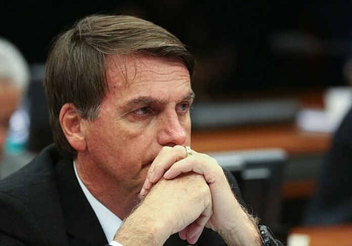 Bolsonaro é condenado