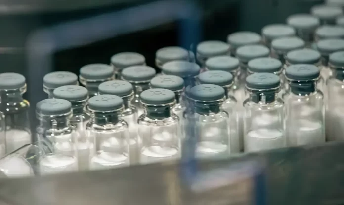 Anvisa oficializa assinatura do termo de compromisso para a vacina da dengue do Butantan