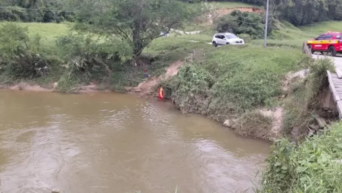 Menino de 12 anos é encontrado morto em cachoeira de usina em São José (SC)