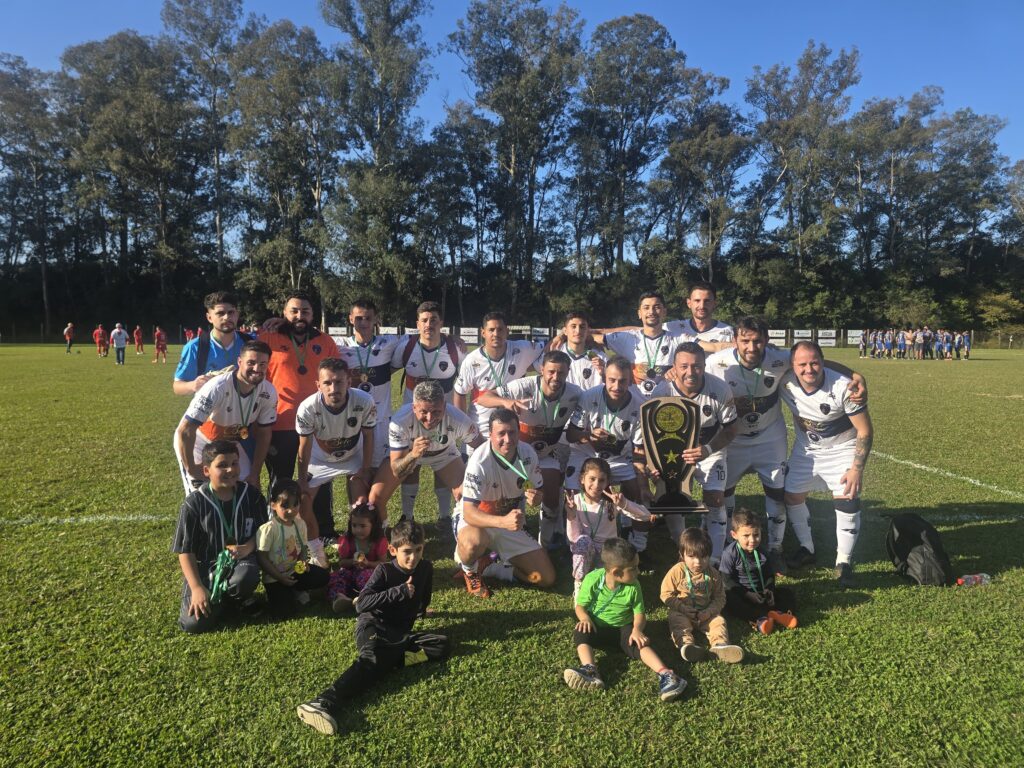 Poço Rico e Igaras conquistam os títulos do Campeonato Municipal de Futebol de Campo de Otacílio Costa 1 e62bfef7 ad1d 4e73 96c9 250489f89b34