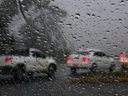 Chuva intensa no sábado e calor no domingo marcam a previsão do tempo em Santa Catarina
